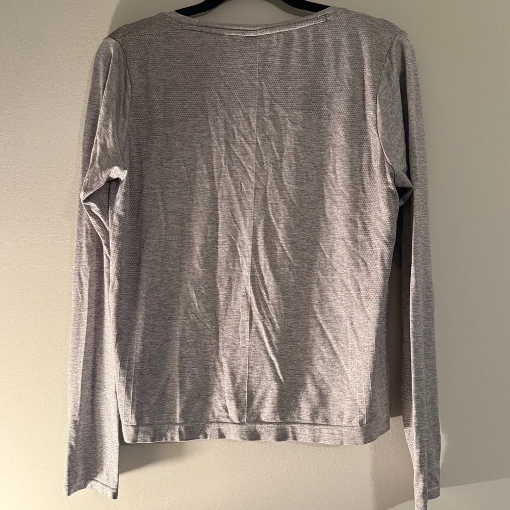 Gray Long Sleeve Top - Picture 3 of 3